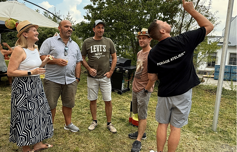 Das Team von DIAGARD lässt gemeinsam den Feierabend ausklingen.